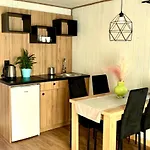 Eden - Domki, Pokoje, Apartamenty, Sauna, Jacuzzi *