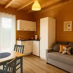 Eden - Domki, Pokoje, Apartamenty, Sauna, Jacuzzi
