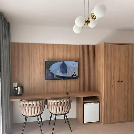 Eden - Domki, Pokoje, Apartamenty, Sauna, Jacuzzi Lodge