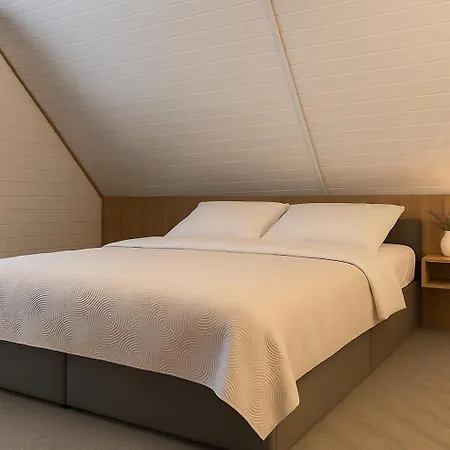 Eden - Domki, Pokoje, Apartamenty, Sauna, Jacuzzi Lodge