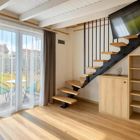 Eden - Domki, Pokoje, Apartamenty, Sauna, Jacuzzi * Jastrzębia Góra