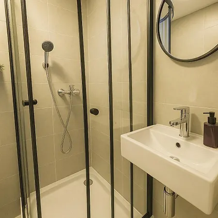 Eden - Domki, Pokoje, Apartamenty, Sauna, Jacuzzi Lodge *