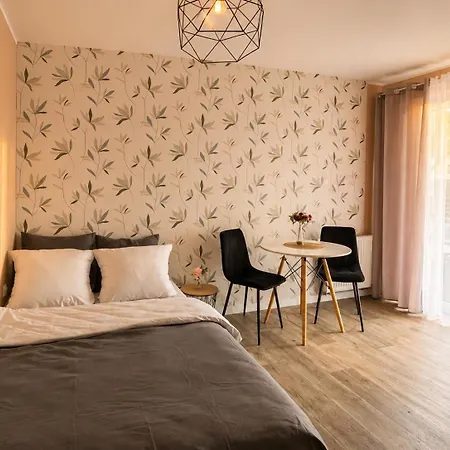 Eden - Domki, Pokoje, Apartamenty, Sauna, Jacuzzi Jastrzębia Góra