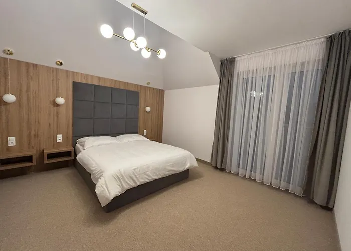 Eden - Domki, Pokoje, Apartamenty, Sauna, Jacuzzi Jastrzębia Góra