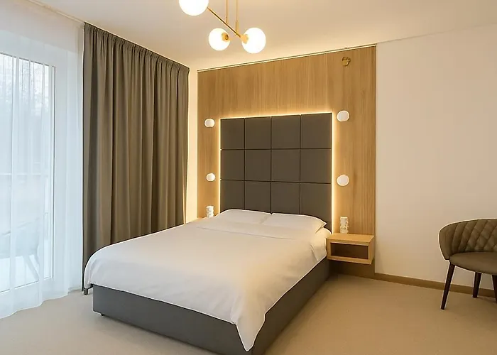 ロッジ Eden - Domki, Pokoje, Apartamenty, Sauna, Jacuzzi Jastrzębia Góra