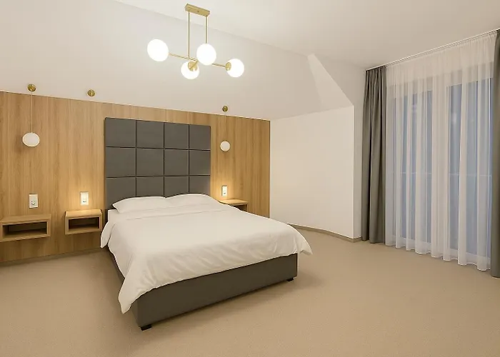 Eden - Domki, Pokoje, Apartamenty, Sauna, Jacuzzi * Jastrzębia Góra